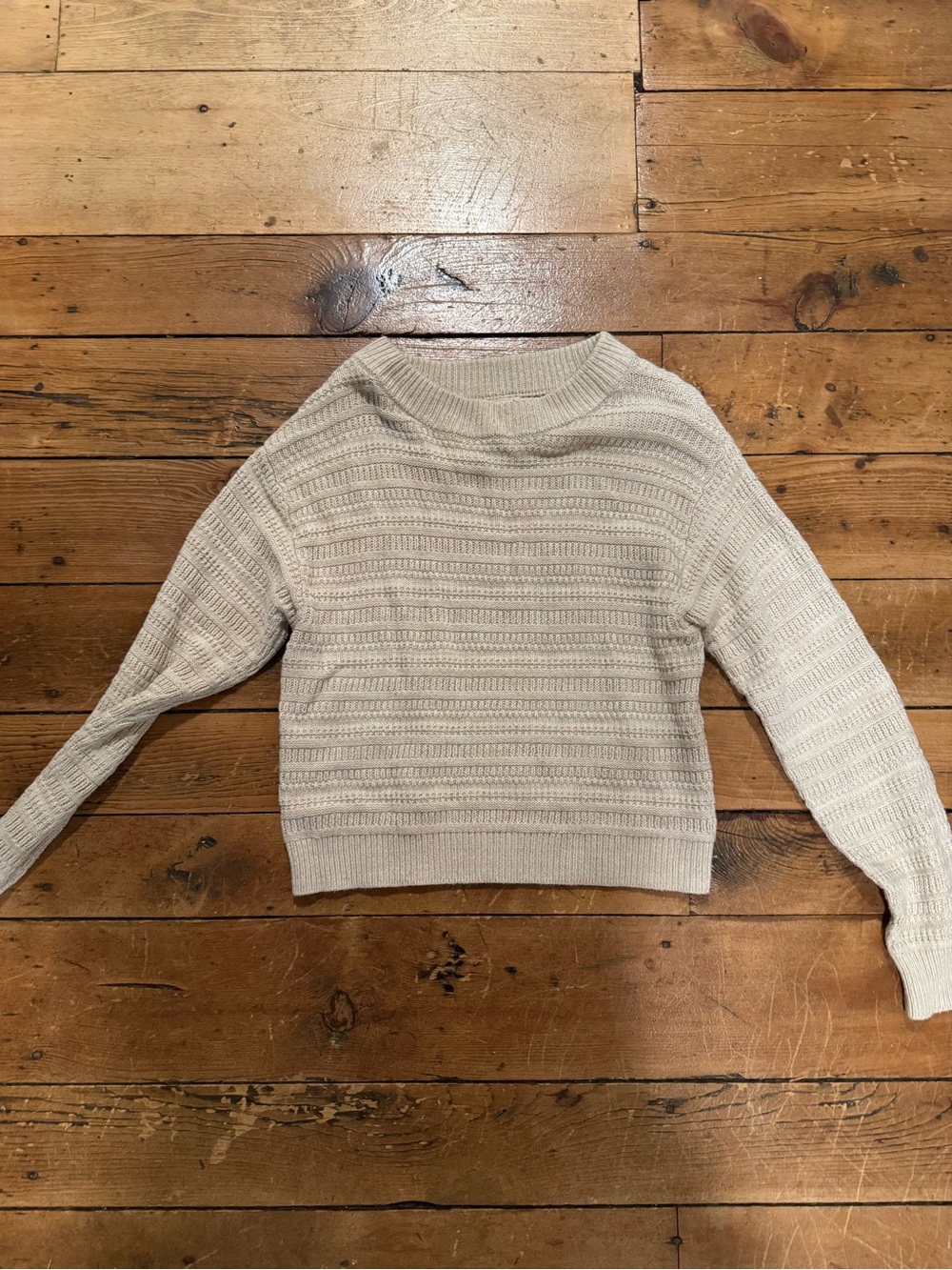 Universal Thread Cream Textured Crewneck Sweater
